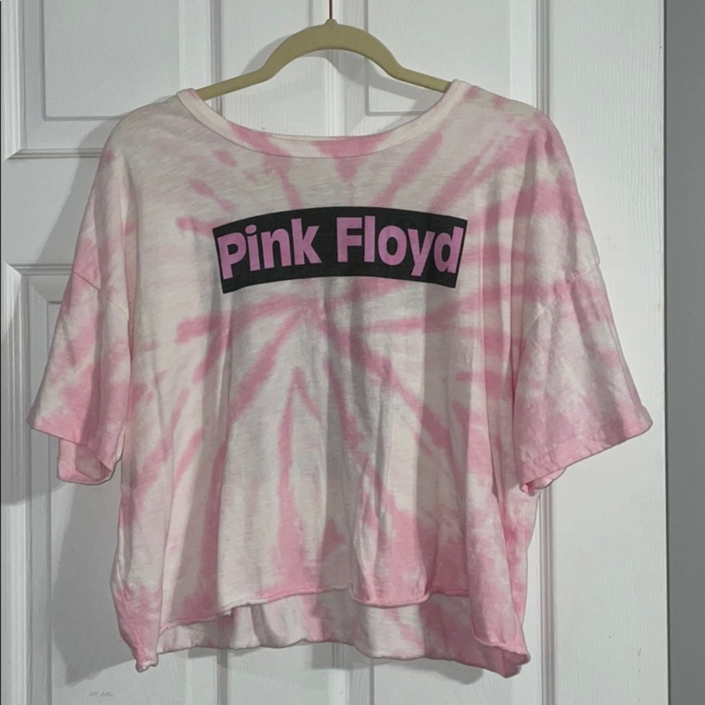 cropped t-shirt